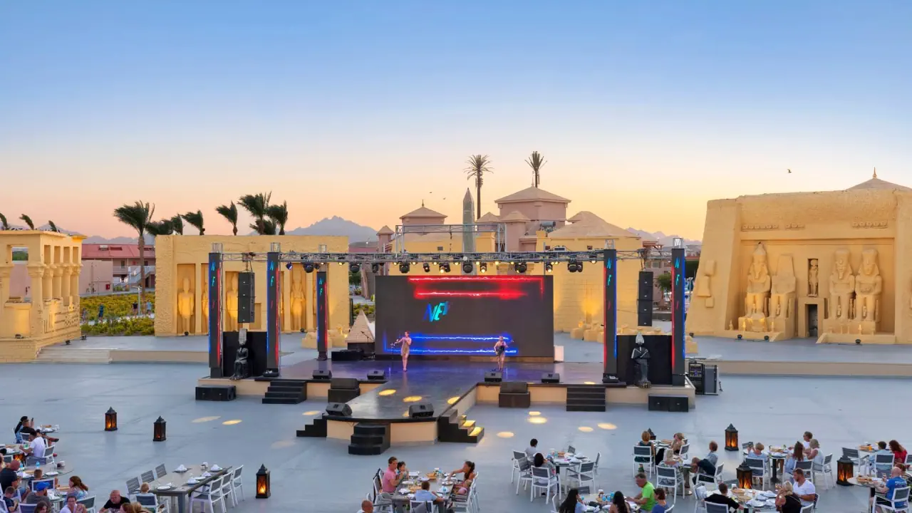 الفندق الباتروس ووتر فالي ريزورت نيفير لاند - الغردقة